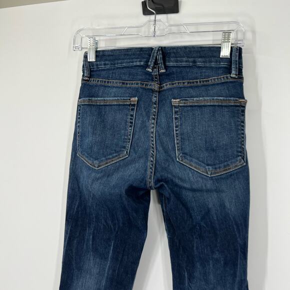 Good American Good Legs Mid-Rise Skinny Jeans Distressed - Picture 6 of 7